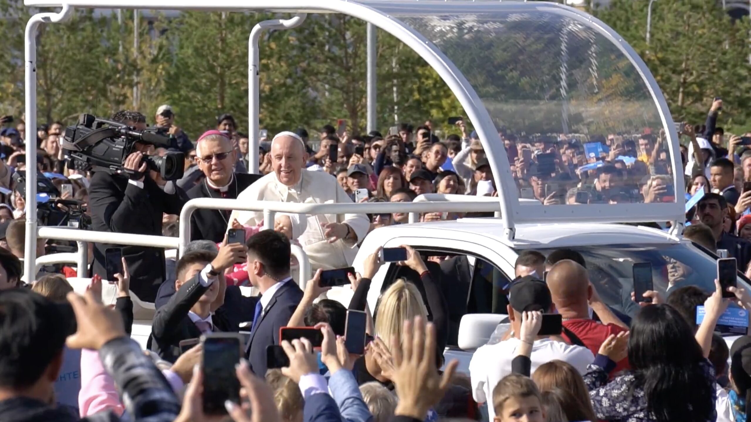 Папа Франциск встретился с католиками из России, Беларуси и стран Средней Азии