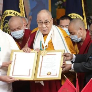 Далай Лама удостоен премии Ганди Манделы 2022 года