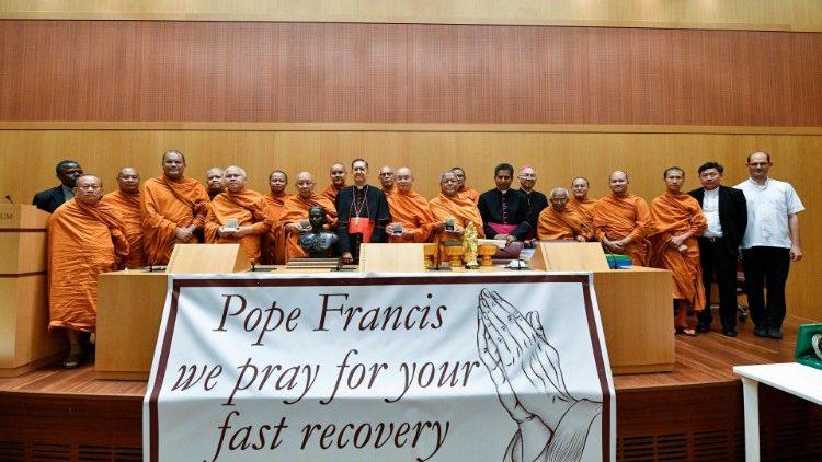 Буддисты из Таиланда посетили Ватикан для межрелигиозного диалога