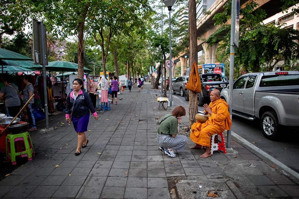 В Таиланде “социально активный буддизм” выходит за рамки медитации и стремится к справедливости